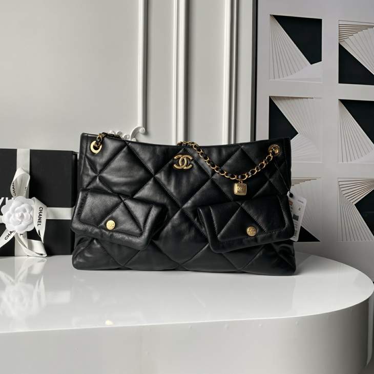 Picture of Chanel Handbags _SKUfw239840734fw